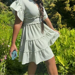 Max Studio Green Dress